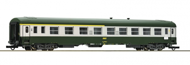 Express train passenger car 1st/2nd class type UIC-Y<br /><a href='images/pictures/Roco/Roco-74351.jpg' target='_blank'>Full size image</a>